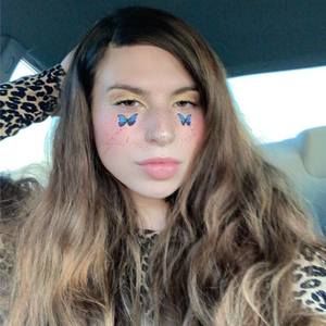 Meet your Posher, Faith